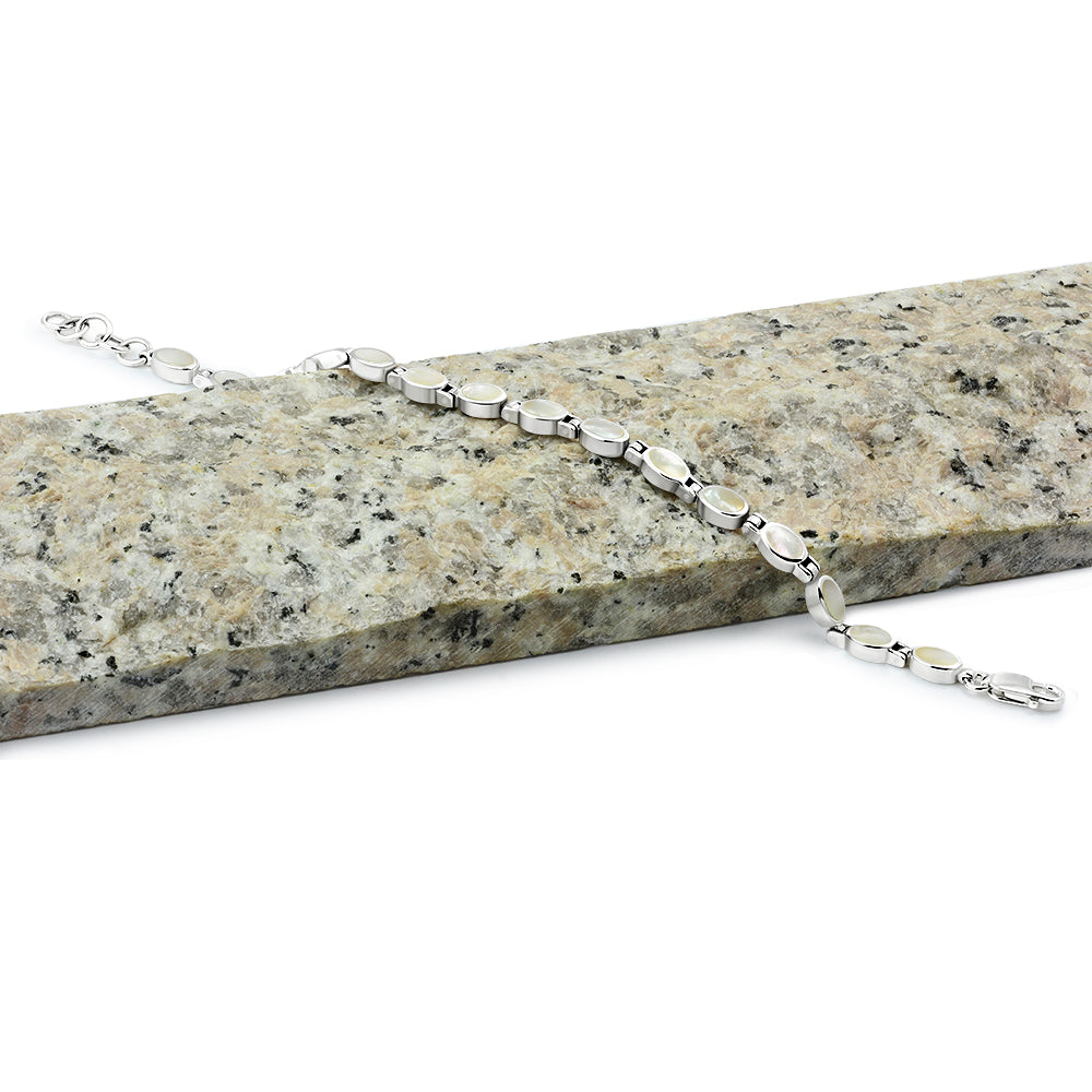Mother of Pearl Oval links Silver Bracelet