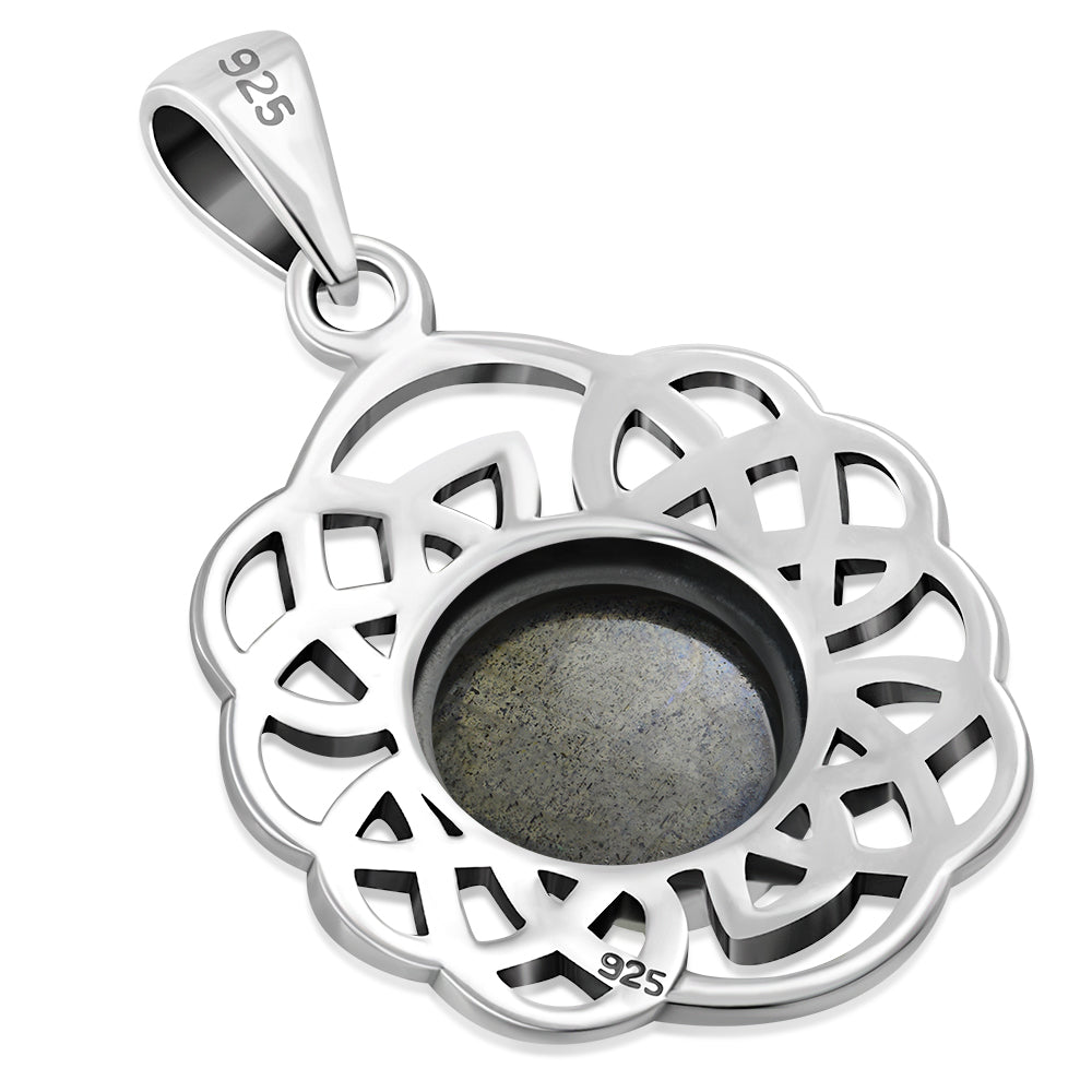 Round Celtic Knot Silver Pendant set w/ Labradorite