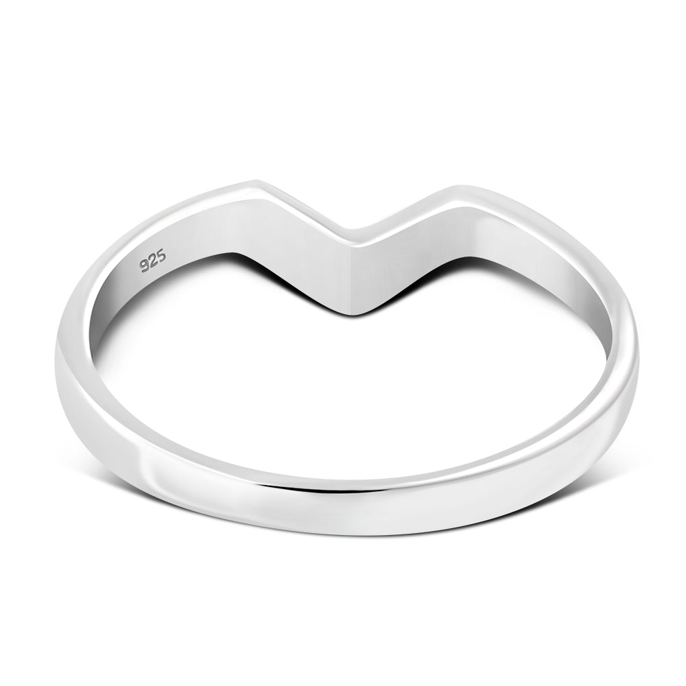 Triangular Head Black Onyx Silver Ring