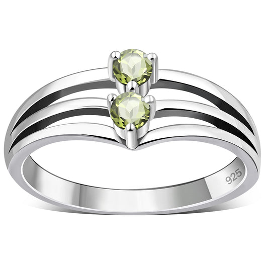 Silver Ring set w/ Faceted Peridot Stone