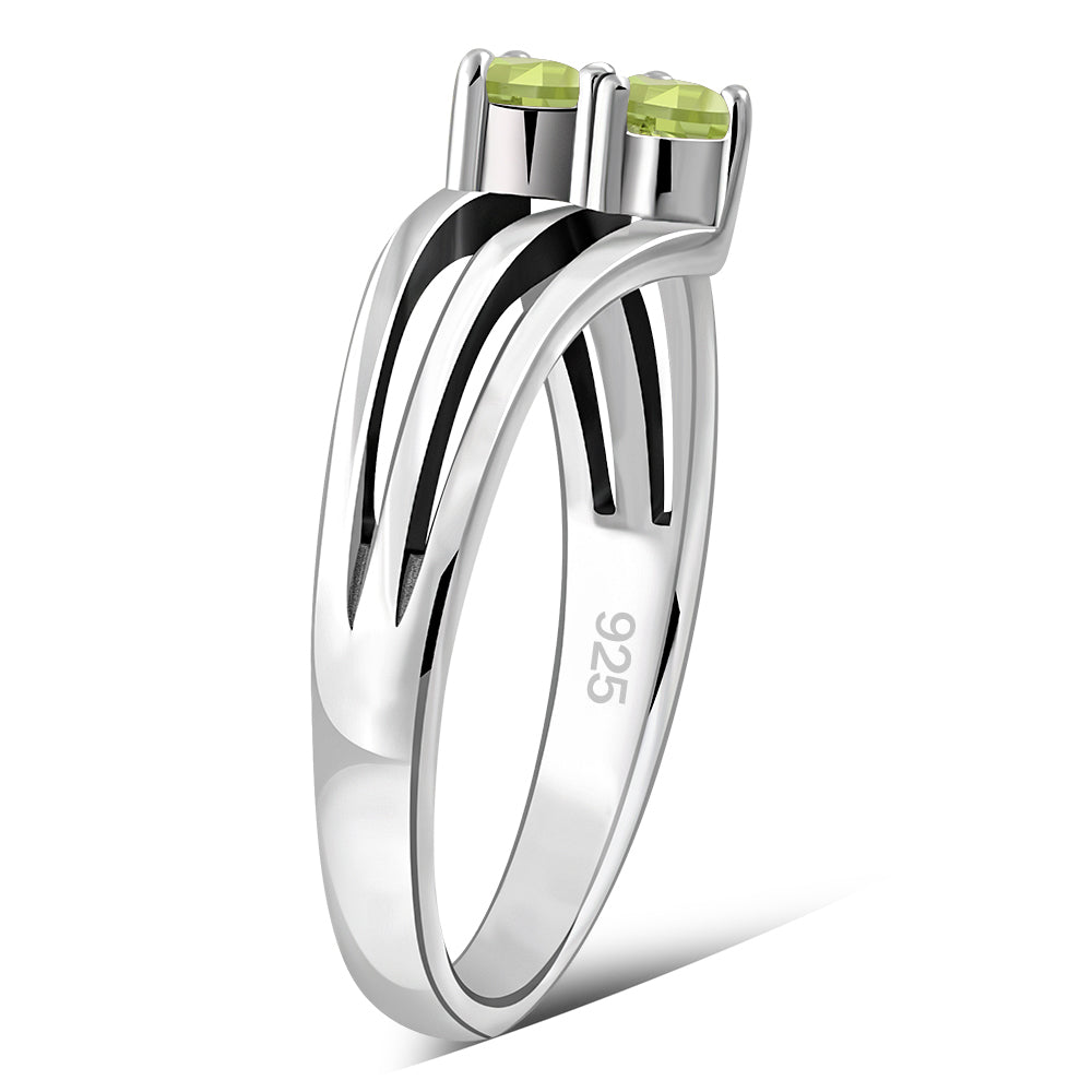 Silver Ring set w/ Faceted Peridot Stone